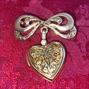 Vintage 80s Gold Tone Dangling Heart Locket Broach